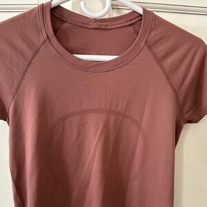 Lululemon swiftly short sleeve top
